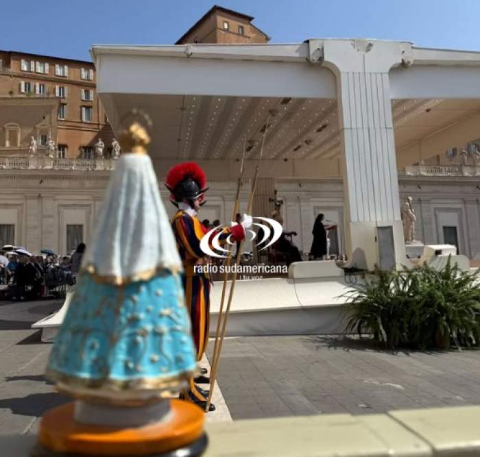 LA VIRGEN DE ITATÍ VISITÓ AL PAPA LEÓN XIV EN EL VATICANO